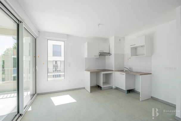 Rental Apartment Bordeaux Saint-Jean - Photo 1