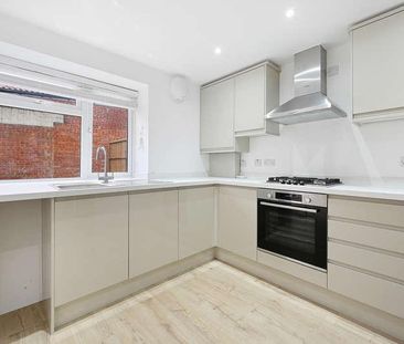 Boxtree Road, Harrow, HA3 - Photo 2