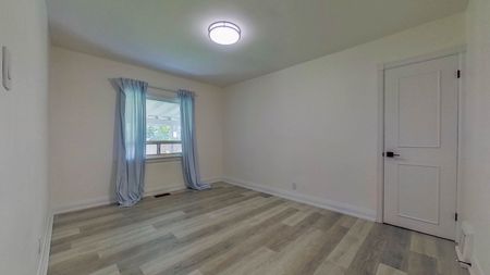 For Lease - 85 Churchill Avenue, Toronto, Ontario - Photo 3