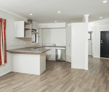 Prime location, Grey Street coffee culture on your doorstep plus to... - Photo 3