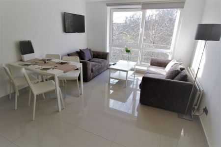 1 bedroom in a house share to rent - Photo 3