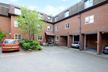 1 Bedroom Apartment, Alexandra Lodge – Weybridge - Photo 3