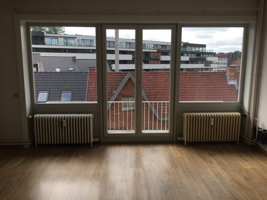 Appartement te huur - Photo 1