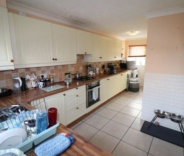 Latchetts Shaw, Basildon, Property for rent - Photo 3