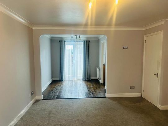 3 bedroom semi-detached house to rent - Photo 1