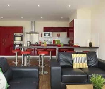 Premier Skylight En-Suite - Photo 3