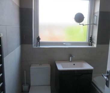 3 bedroom terraced house to rent - Photo 6