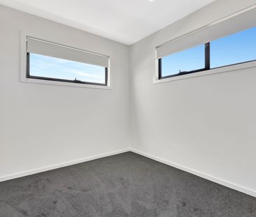 2 Angelina Terrace, Truganina VIC 3029 - Townhouse For Rent | Domain - Photo 5