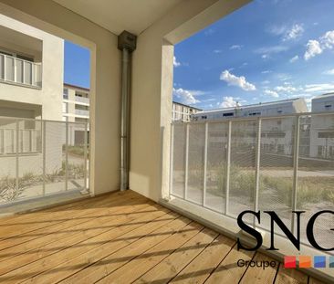 T2 AVEC LOGGIA ET PARKING COUVERT - Photo 3