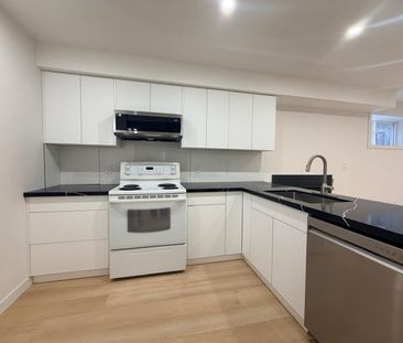 For Lease - 31 Seline Crescent Unit# Lower, Barrie, Ontario - Photo 2