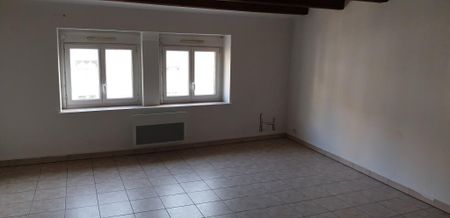 Location Appartement 3 pièces 51m² REMIREMONT 88200 - Photo 2