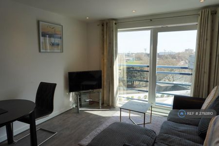 1 bedroom flat to rent - Photo 3