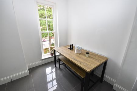 Park Road North, Birkenhead - Photo 3