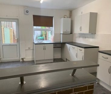 vine terrace, hucknall, Property for rent - Photo 2