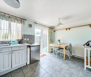 3 bedroom detached house to rent - Photo 6