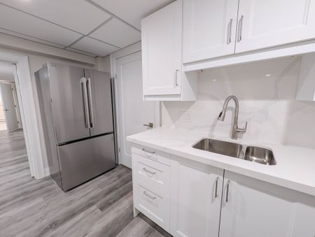 95 Westgate Park Dr, St. Catharines - 1 Bedroom Lower Unit - Photo 4