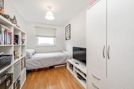 3 bedroom apartment to rent - Photo 3