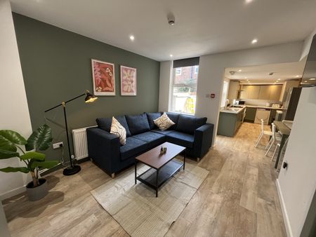 5 Bed Terraced House, Saxony Road, L7 - Photo 2