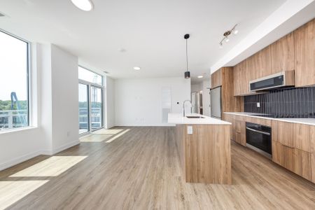 For Lease - 2501 Saw Whet Boulevard Unit# 611, Oakville, Ontario - Photo 3