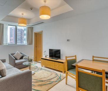 Premiere 1 BR lavish Apartment - Fully Furnished - Photo 3