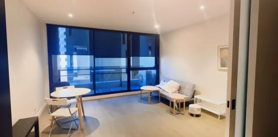 2 Bedroom*380 - Photo 2