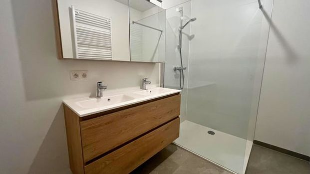 Appartement te huur - Foto 1
