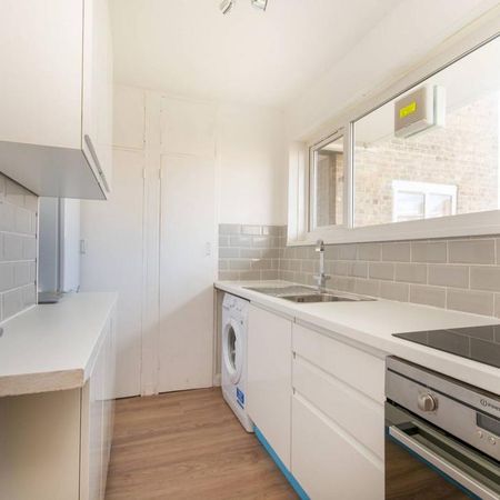 1 bedroom flat to rent - Photo 4