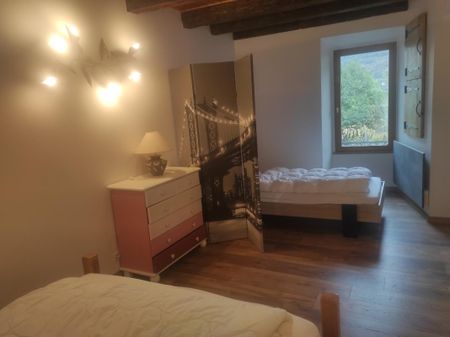 Location Maison 8 pièces 102m² CHALLES LES EAUX 73190 - Photo 5