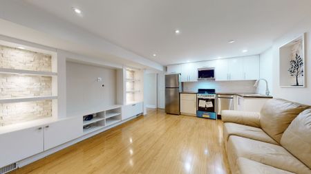 For Lease - 14 Hedges Boulevard Unit# Lower, Toronto, Ontario - Photo 2