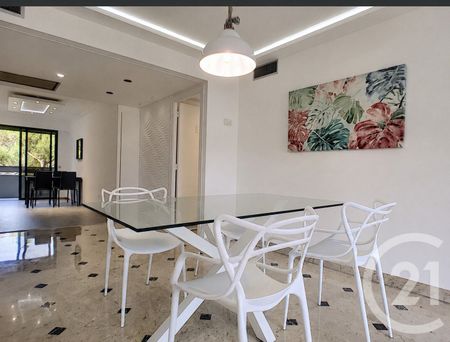 Location Appartement 3 pièces 86m² NICE 06000 - Photo 3