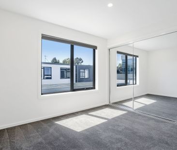 Home feeling Townhouse at Wish - Comes with White Goods - Photo 3