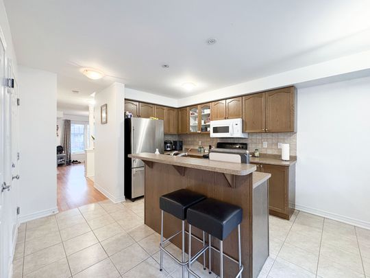 For Lease - 67 Sequin Drive, Richmond Hill, Ontario - Photo 1