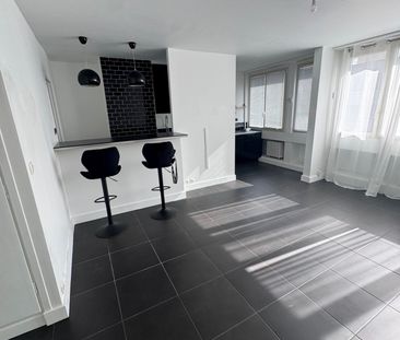 Location Appartement 2 pièces 45m² FONTENAY SOUS BOIS 94120 - Photo 3