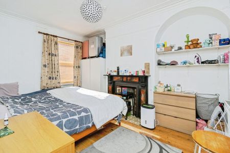 1 bedroom ground floor flat to rent - Photo 3
