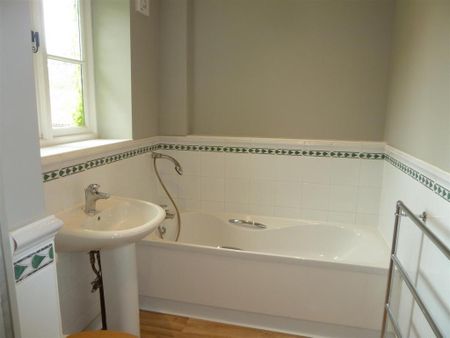 3 bedroom cottage to rent - Photo 3