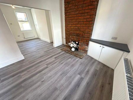 2 bedroom property to rent - Photo 3