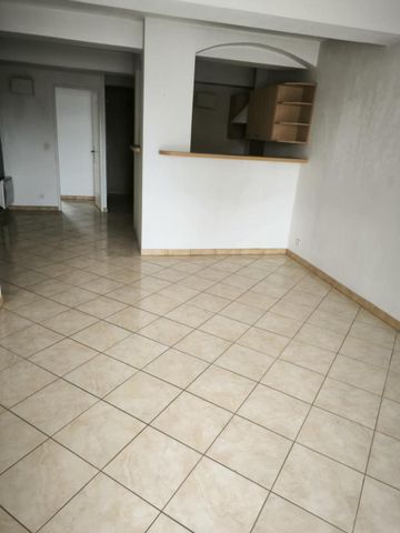 Location Appartement 3 pièces 69m² DRAGUIGNAN 83300 - Photo 2