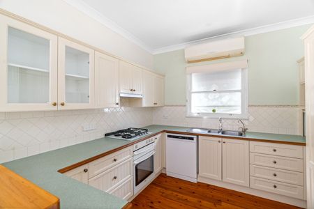 Stylish. Spacious. Inviting. Poolside Perfection. - Photo 5