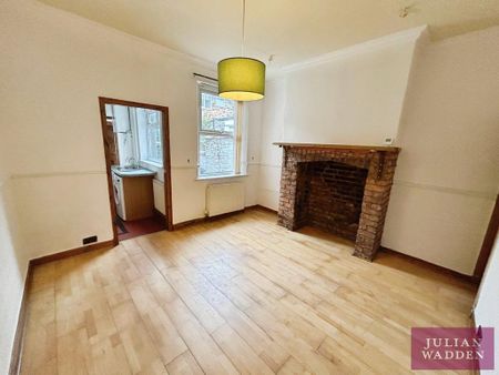2 bedroom terraced house to rent - Photo 2