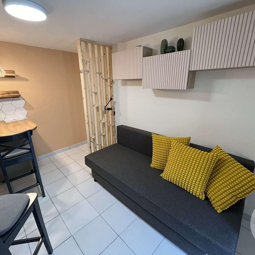 Location Appartement 1 pièce 14m² GRANVILLE 50400 - Photo 1