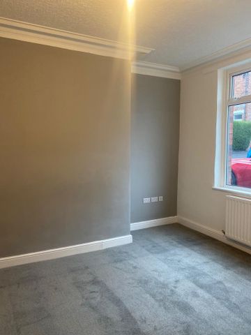 2 bedroom terraced house to rent - Photo 2