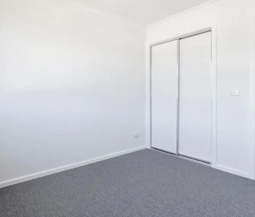 HOME FOR RENT IN BACCHUS MARSH - Photo 2