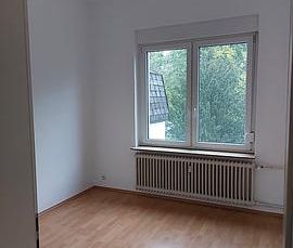 Gemütliche 3-Raum-Wohnung für Singles im Herzen von Oberpleis - Photo 1