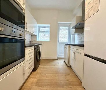 Victoria Road, Alexandra Park, London, N22 - Photo 6
