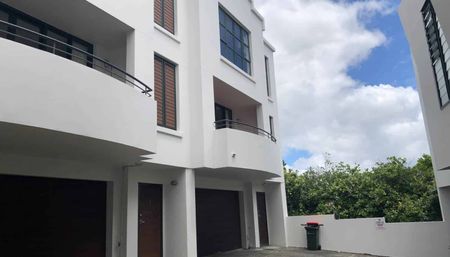 Parnell Townhouse - Photo 2