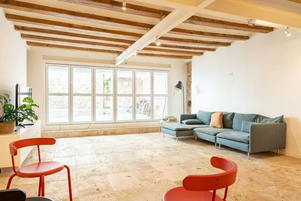 Carrer de la Reina Amàlia, Barcelona, Catalonia 08001 - Photo 1