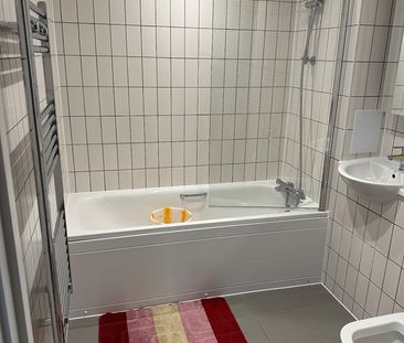 Room in a Shared Flat, Herring Court Mast Street, IG11 - Photo 4