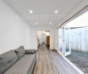 3 Bedroom Flat - Photo 4