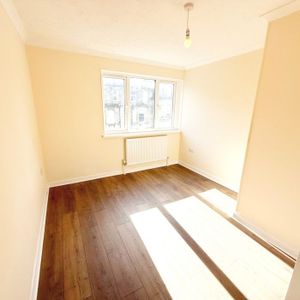 1 Bedroom Flat, The Drive, Hove - Photo 2