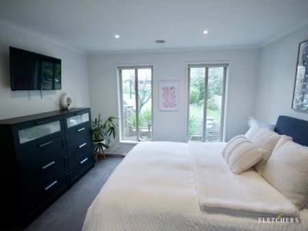 Beautifully Presented Three-bedroom Home - Photo 5